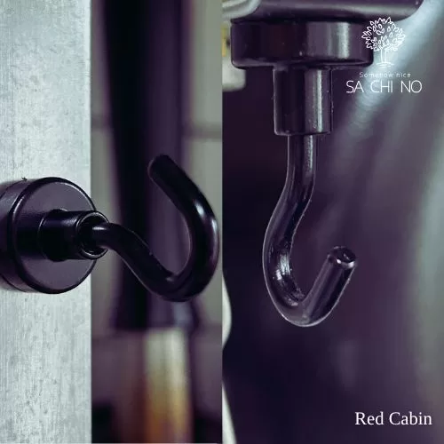 レッドキャビンさんのマグネットフック